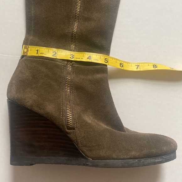 Franco Sarto Wedge Knee High Suede Boots Size 7 Moss Green Brown Full Side Zip - Picture 14 of 16